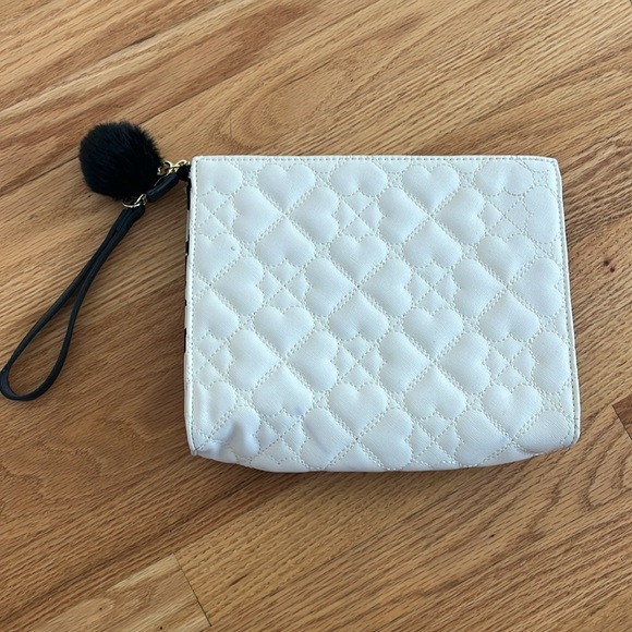 Betsey Johnson clutch purse - Picture 3 of 4